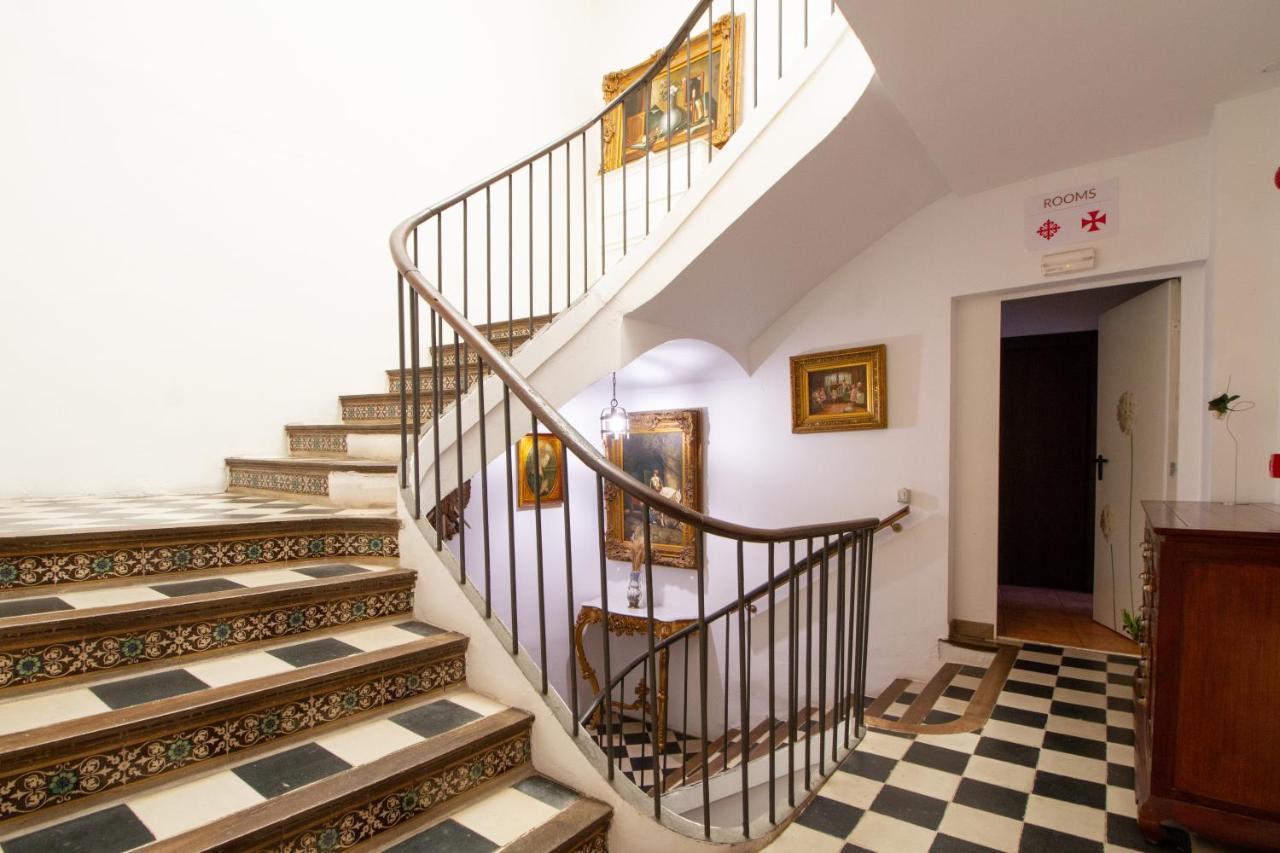 La Pata De Oca Hostal Rural Y Albergue Torres del Rio Bagian luar foto
