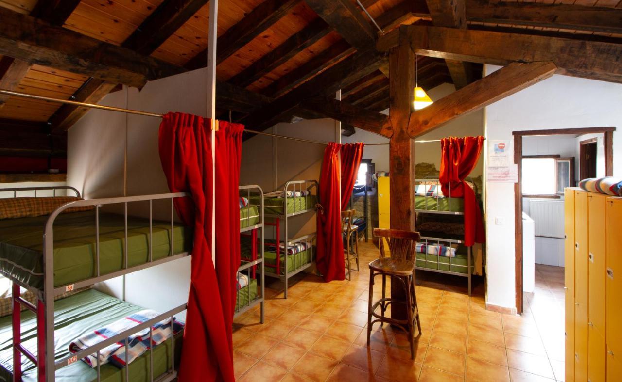 La Pata De Oca Hostal Rural Y Albergue Torres del Rio Bagian luar foto